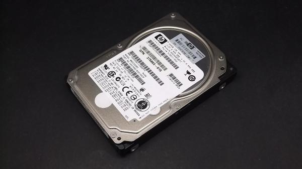 HP 375863-015 300GB SAS (Serial Attached SCSI) Hard Disk Drives