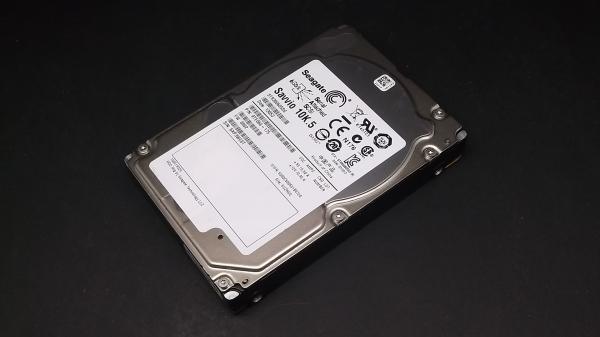 Seagate ST9300605SS